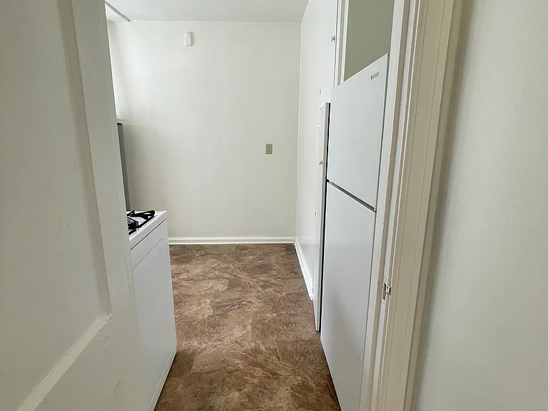 912 Oxmoor Rd — Photo 34