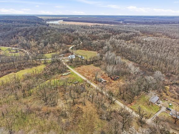 4th image of 1227 County Road 317