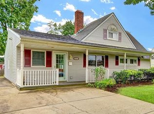 361 Twin Ln S, Wantagh, NY 11793