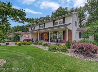 508 Old Colony Rd, Clarks Summit, PA 18411