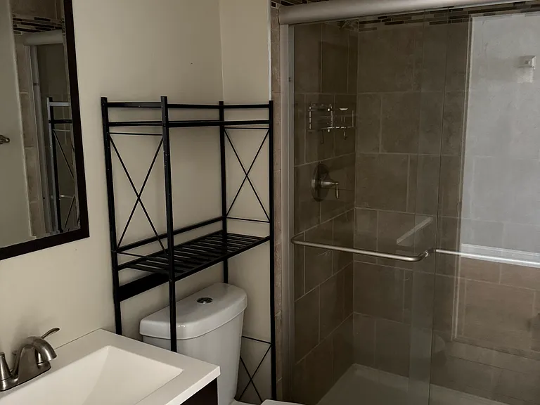8421 Delmar Blvd #2E — Photo 15