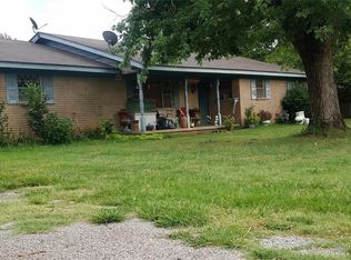 718 Christmas Ln, Claremore, OK 74017