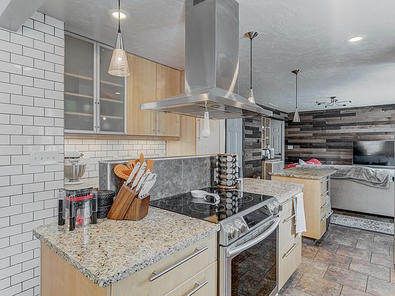 5th image of 7788 N Mountain Ash Way