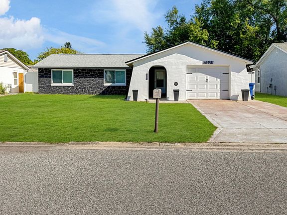 2nd image of 7251 Exemplar Dr