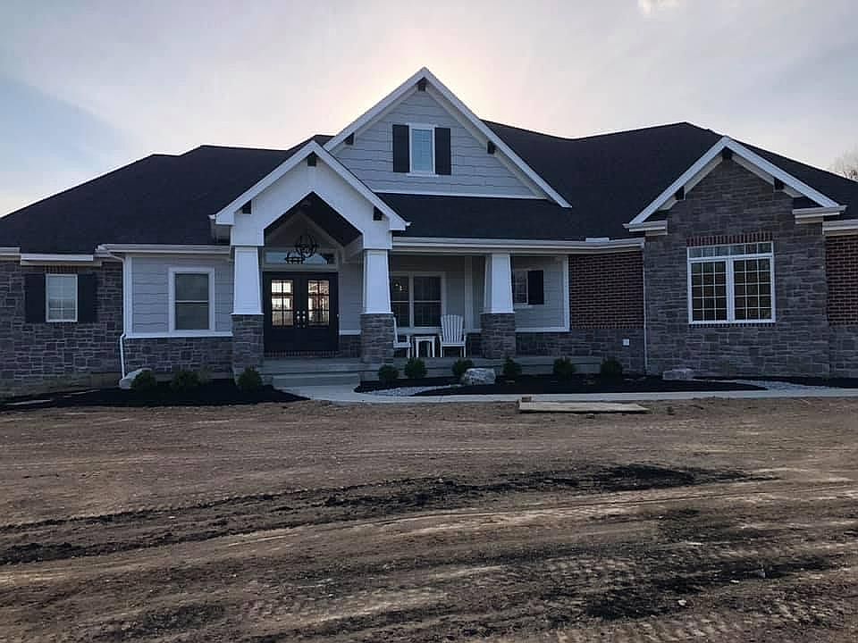 1st image of 1925 Hickory Knoll Dr