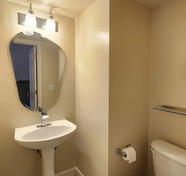 7719 Sullivan Cir — Photo 7