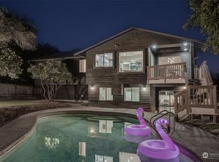 10625 Durland Ave NE, Seattle, WA