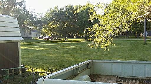 5th image of 135 E Jackson Ave
