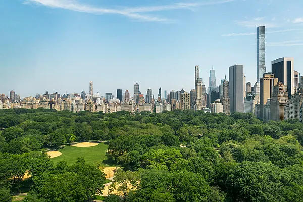 Rented by Compass | media 19