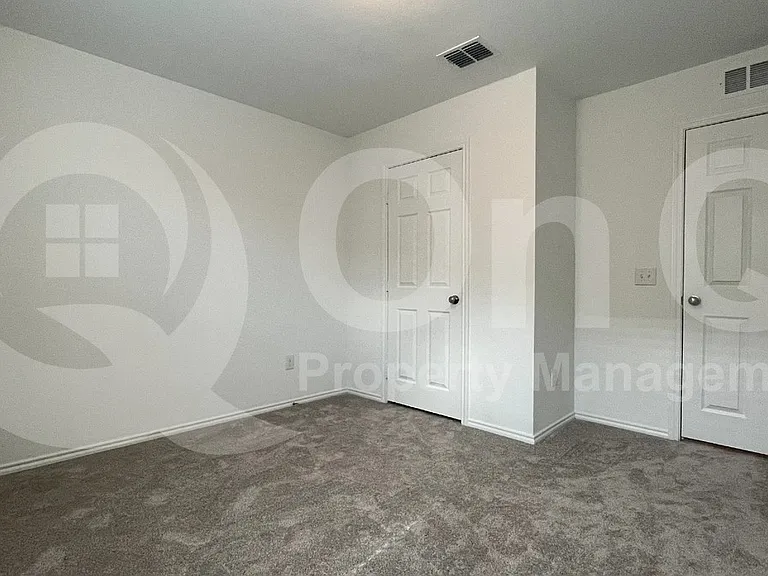 882 Breakwater Dr — Photo 16