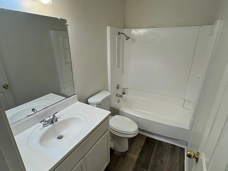 Alpine Village Apartments — Photo 9