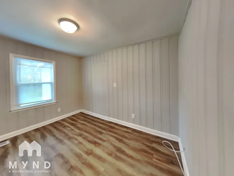 505 Sinclair St — Photo 9