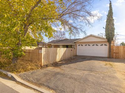 214 E Avenue P2, Palmdale, CA, 93550