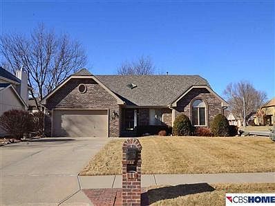 1st image of 918 N 148th Ave