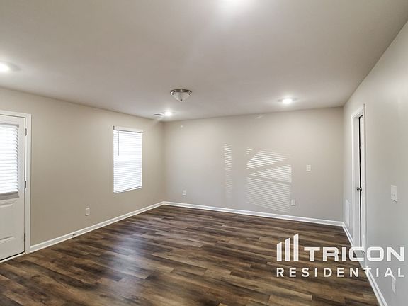 4th image of 2847 McKenzie Dr