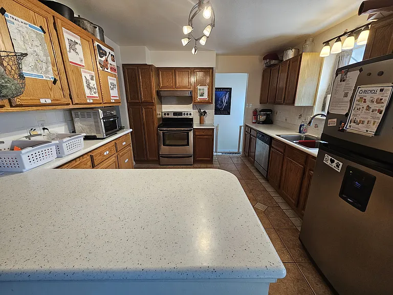 1541 Northwestern Rd — Photo 3