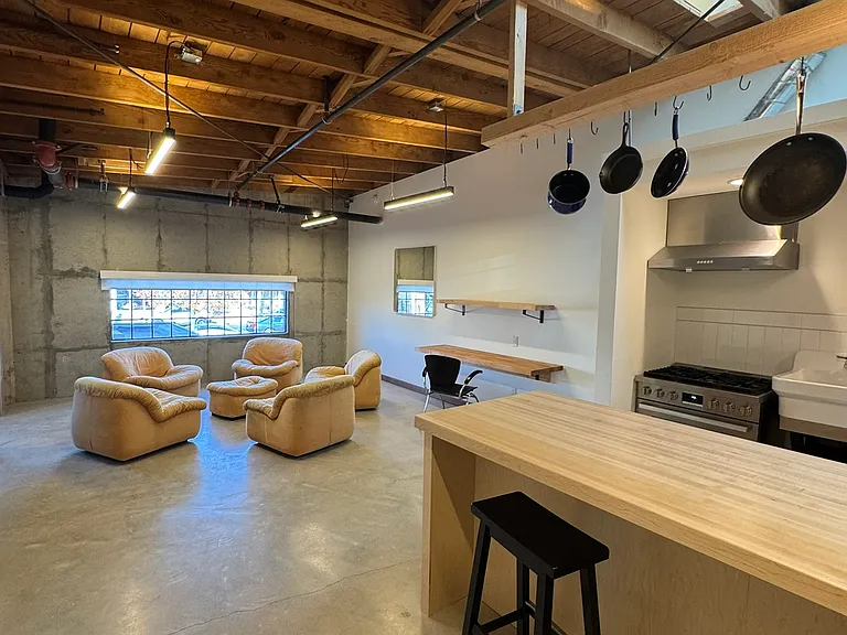 330 W Bonita Ave #4 — Photo 8