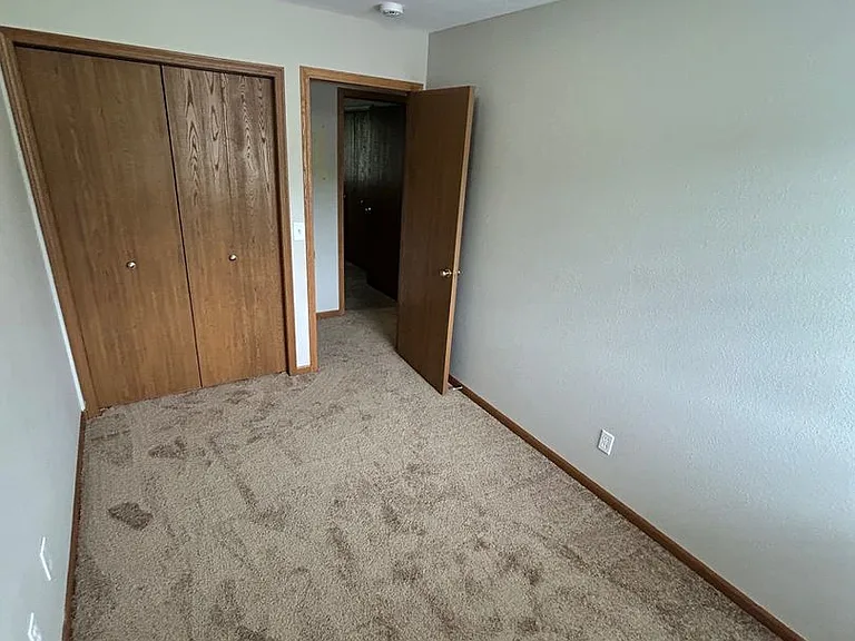 7999 Green Meadow Ct — Photo 19