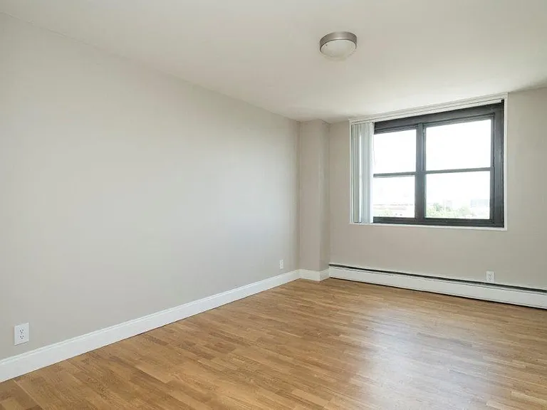 Carson Tower — Photo 89