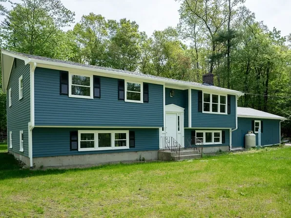 63 Fairwood Dr, Pembroke, MA 02359
