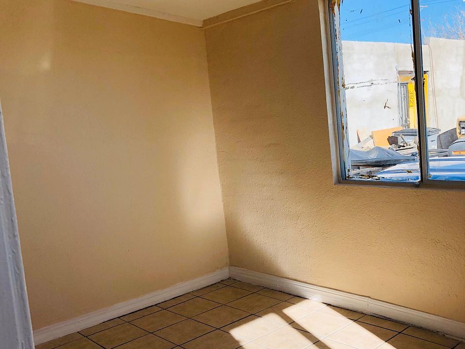 Front Bedroom
