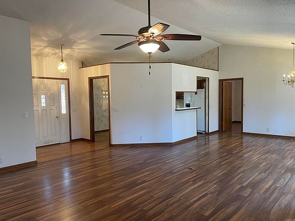 5th image of 81 Pintuerero Way