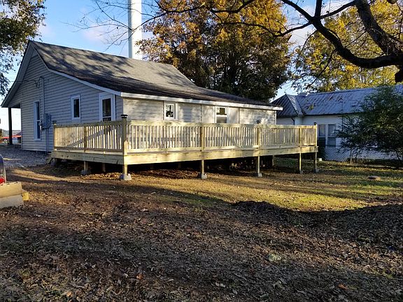 5th image of 225 Bugg St