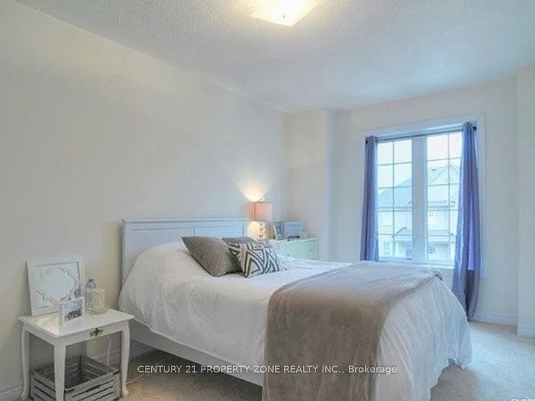 38 Banbridge Cres — Photo 10
