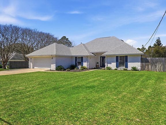 2nd image of 210 Wynnehaven Beach Rd