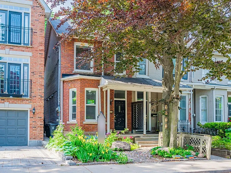 70 Macpherson Ave #UPPER — Photo 1