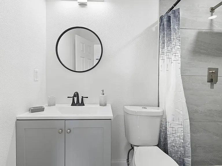 1824 Lake St #4 — Photo 7