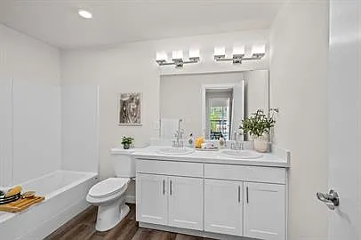 12625 NE Woodinville Dr #201 — Photo 3