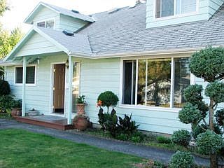 5955 SW Taralynn Ave - front yard