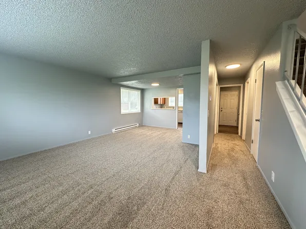 210 W Pacific Ave #1, Westport, WA 98595