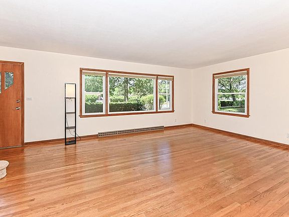5th image of W156N8008 Pilgrim ROAD