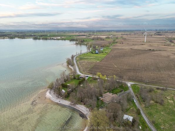 12 Easy Ln, Frontenac Islands, ON K0H 2Y0