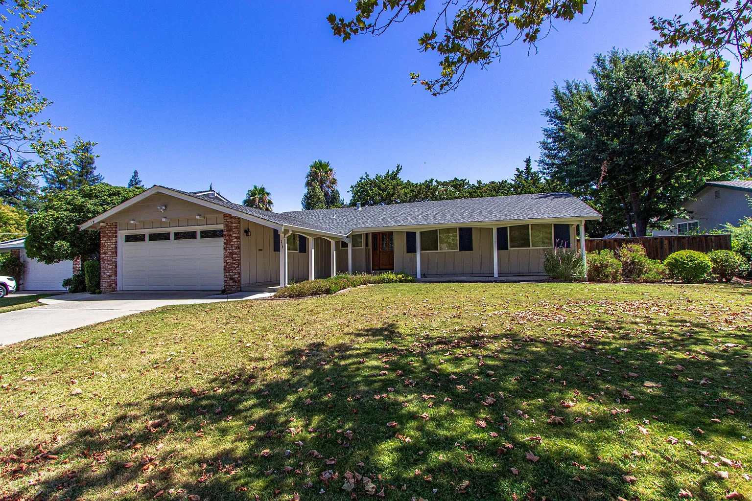212 Conifer Ln photo 1
