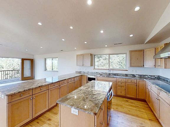 2nd image of 96525 Cape Ferrelo Rd