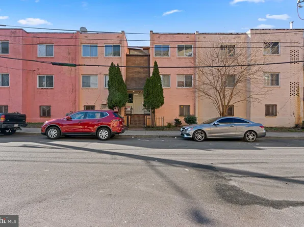 5007 D St SE APT 302, Washington, DC 20019