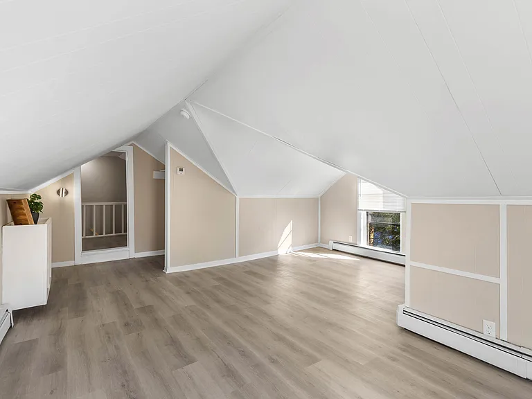 1181 Whitney Rd E #A — Photo 3