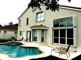 5334 SW 34th Ter, Fort Lauderdale, FL 33312