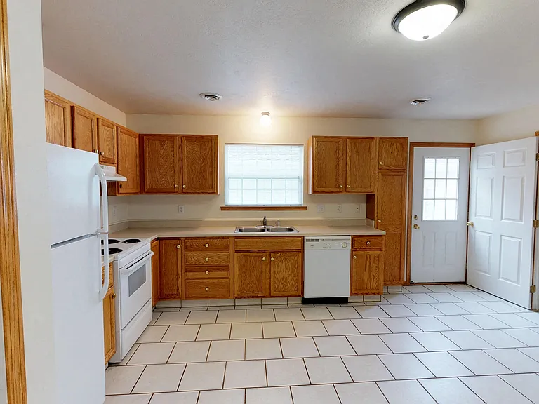 The Gables Townhomes — Photo 29