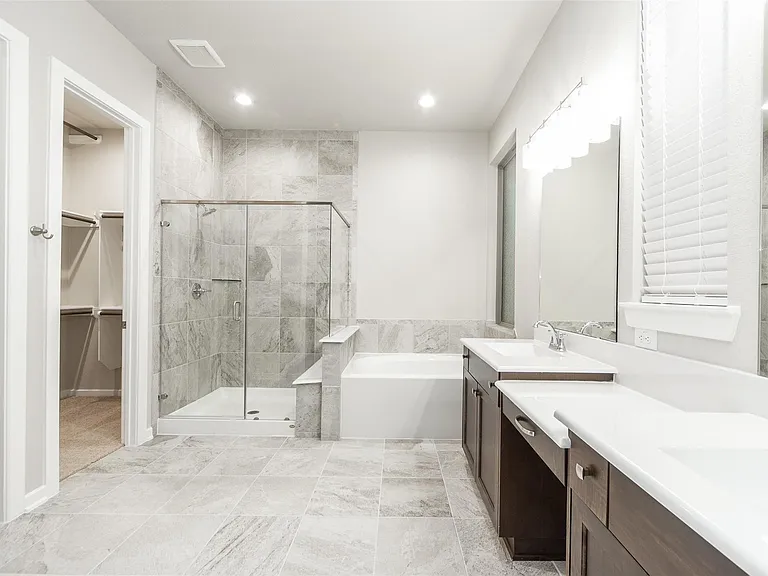 8706 Fox Trail Dr — Photo 13