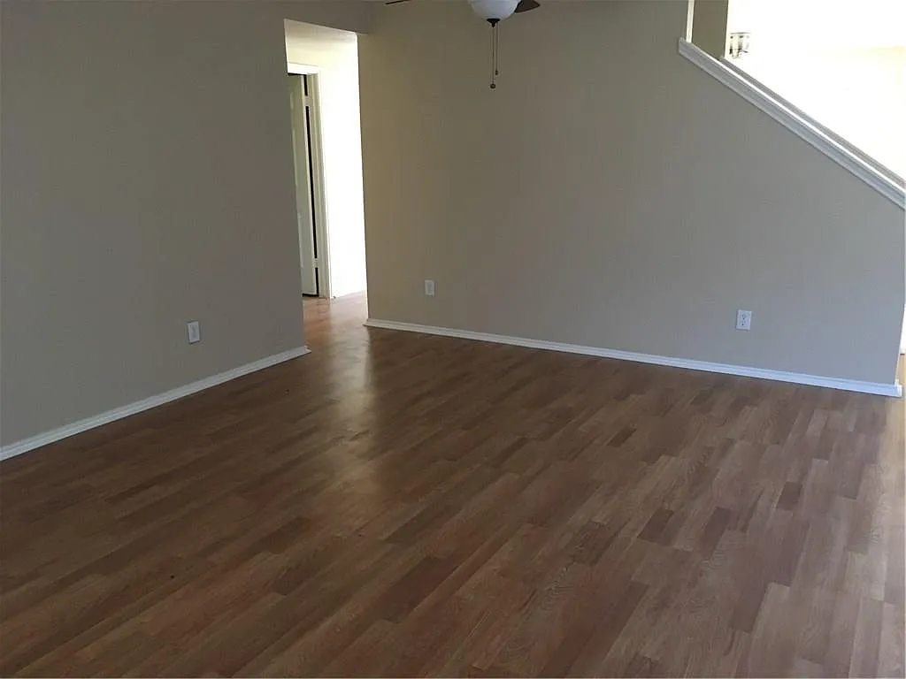 Building Photo - 1203 Sheltie Ln