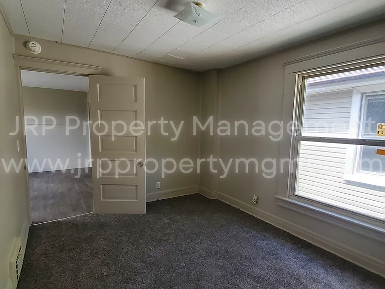 119 N Pleasant St #119.5 — Photo 3