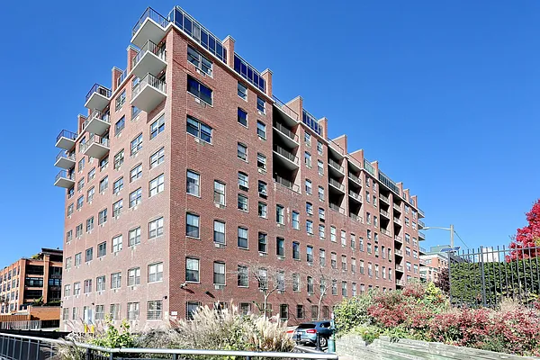 Sold by Weichert/Exchange Place | media 2