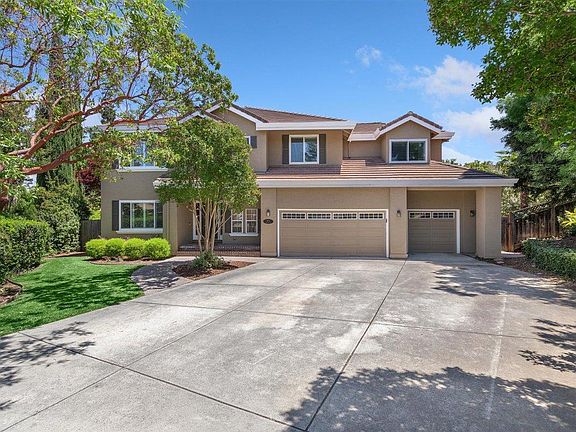 2nd image of 1074 Foxhurst Way