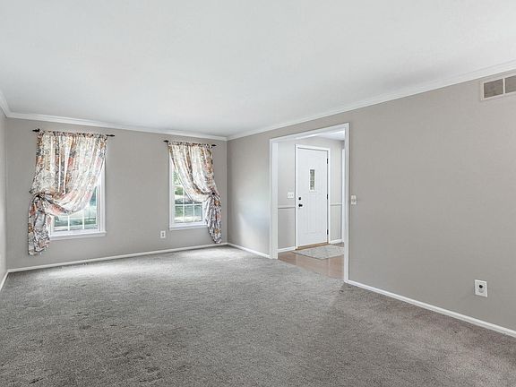 5th image of 6514 Centerton Dr