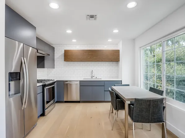 11119 Camarillo St APT 119, North Hollywood, CA 91602