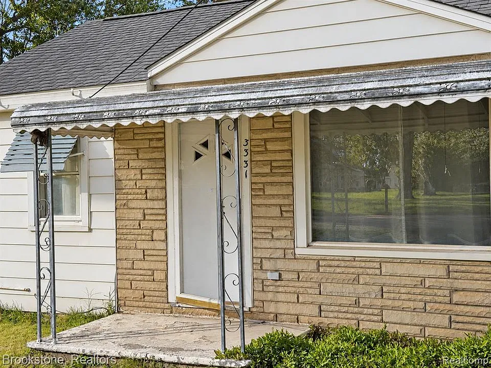3331 Burroughs Ave